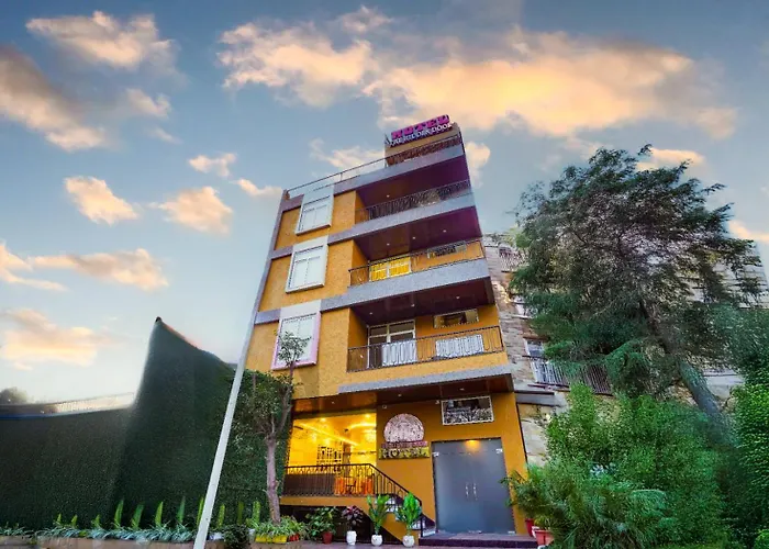 Hotel The Hidden Door-Near Jaipur Airport